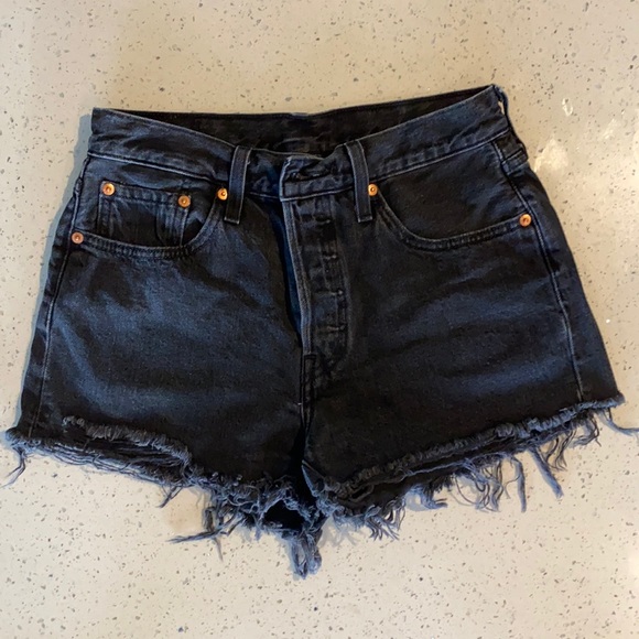 Levi 501 Cut Off Shorts - Picture 1 of 4